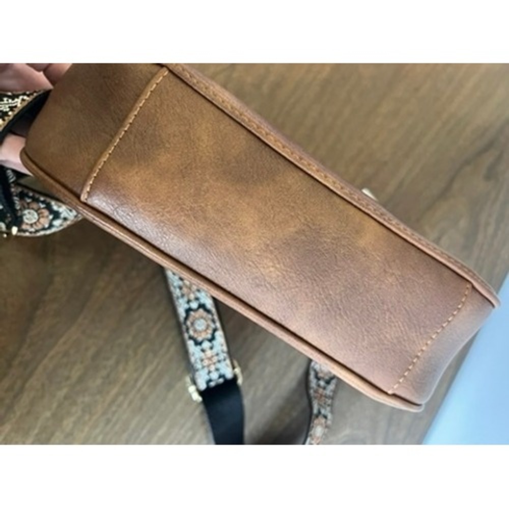 Bostanten Brown Vegan Leather Crossbody Bag Guitar Strap BSB10224 NEW - Picture 14 of 16